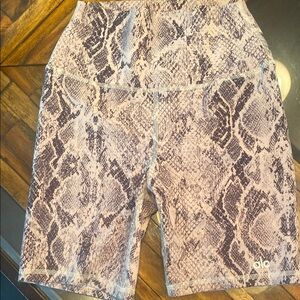 ALO Yoga Pink and Gray Bike Shorts with High-Waisted Design